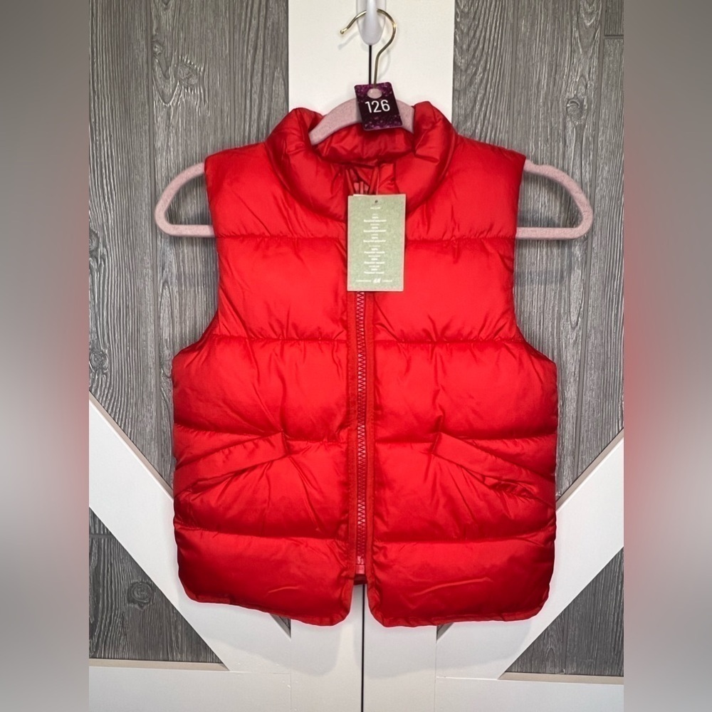 126. H&M NWT Bright Red Water-Repellent Puffer Vest 5T/6